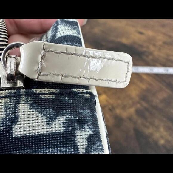 Christian Dior Trotter No. 1 Navy & White Cosmetic Pouch Bag (CDXX125) - Picture 10 of 15